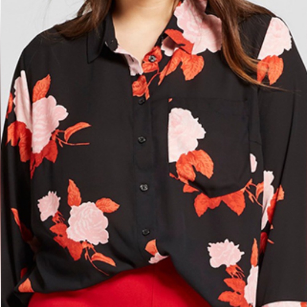 Who What Wear Black Shirt with Red Floral Pattern